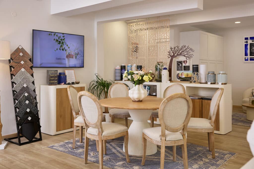 L'autre rive Intérieur